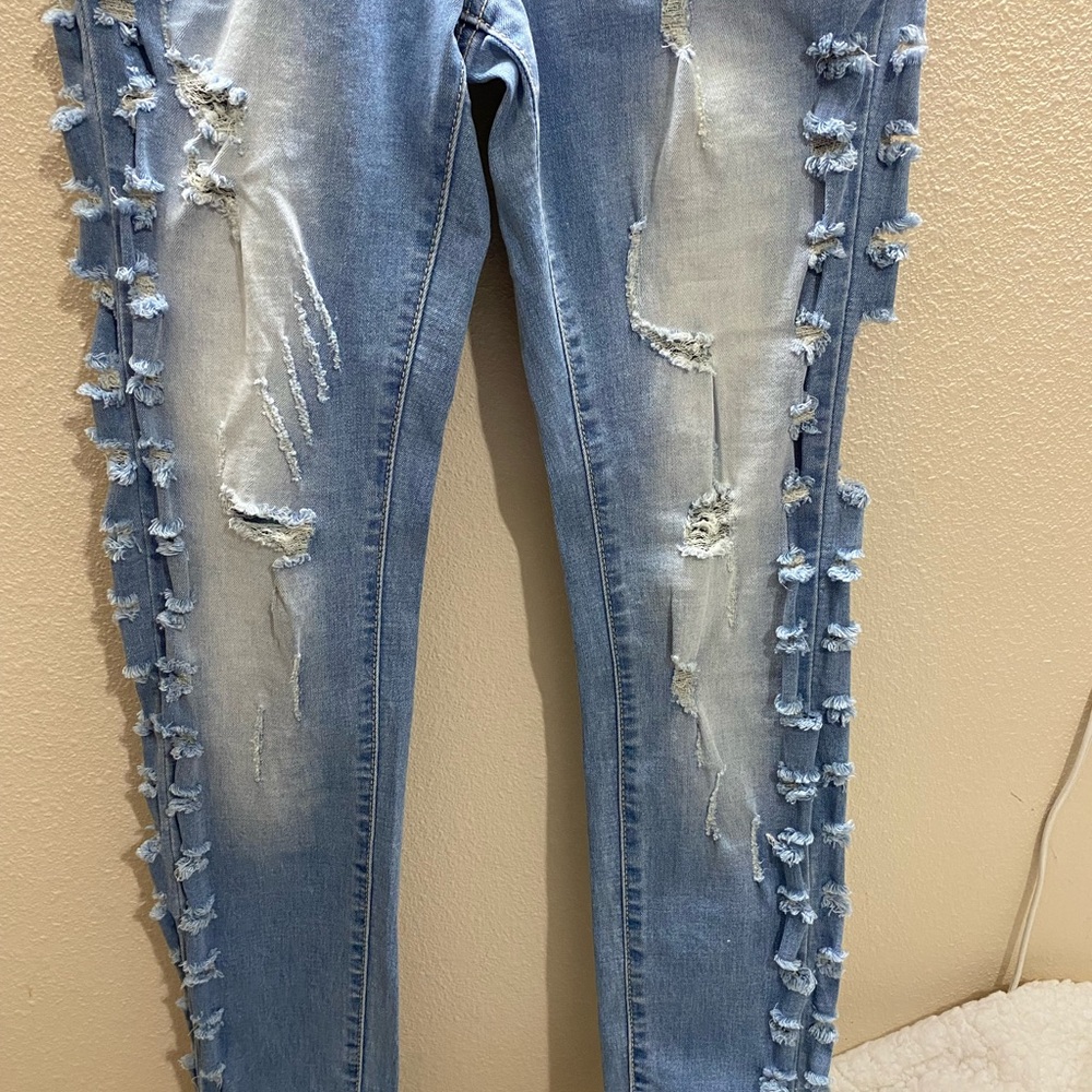 Jeans - Picture 3 of 4